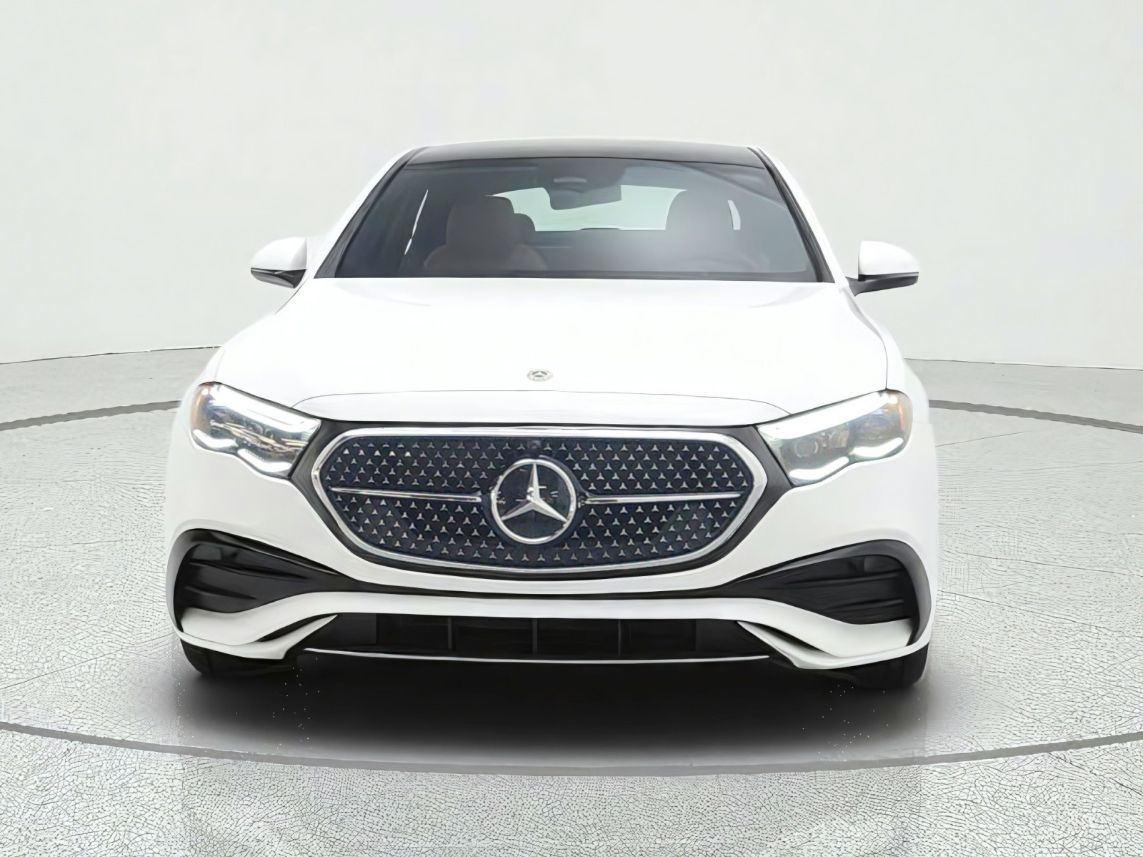 New 2027 Polar White Mercedes-Benz E 350 RWD Sedan image 2