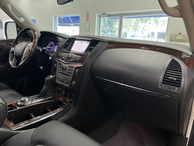 2019 INFINITI QX80 LUXE 22