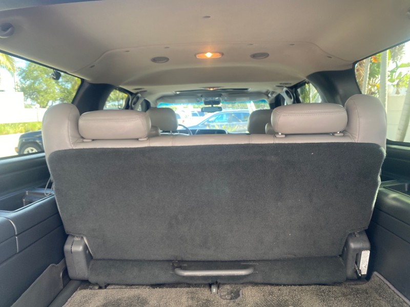 2001 Chevrolet Suburban LT Z71 1 FL 4WD 44 SERVICES NO ACCIDENTS in ,