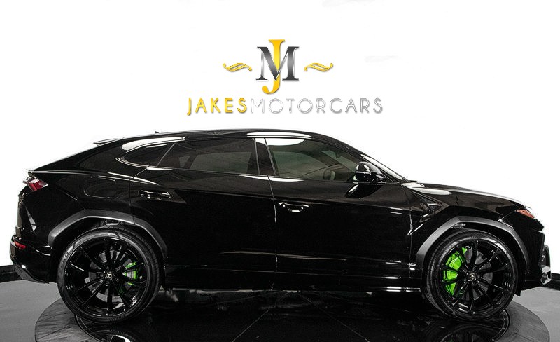 2021 Lamborghini Urus *ONLY 1900 MILES* *4-SEAT CONFIGURATION* *1-OWNER* in , 