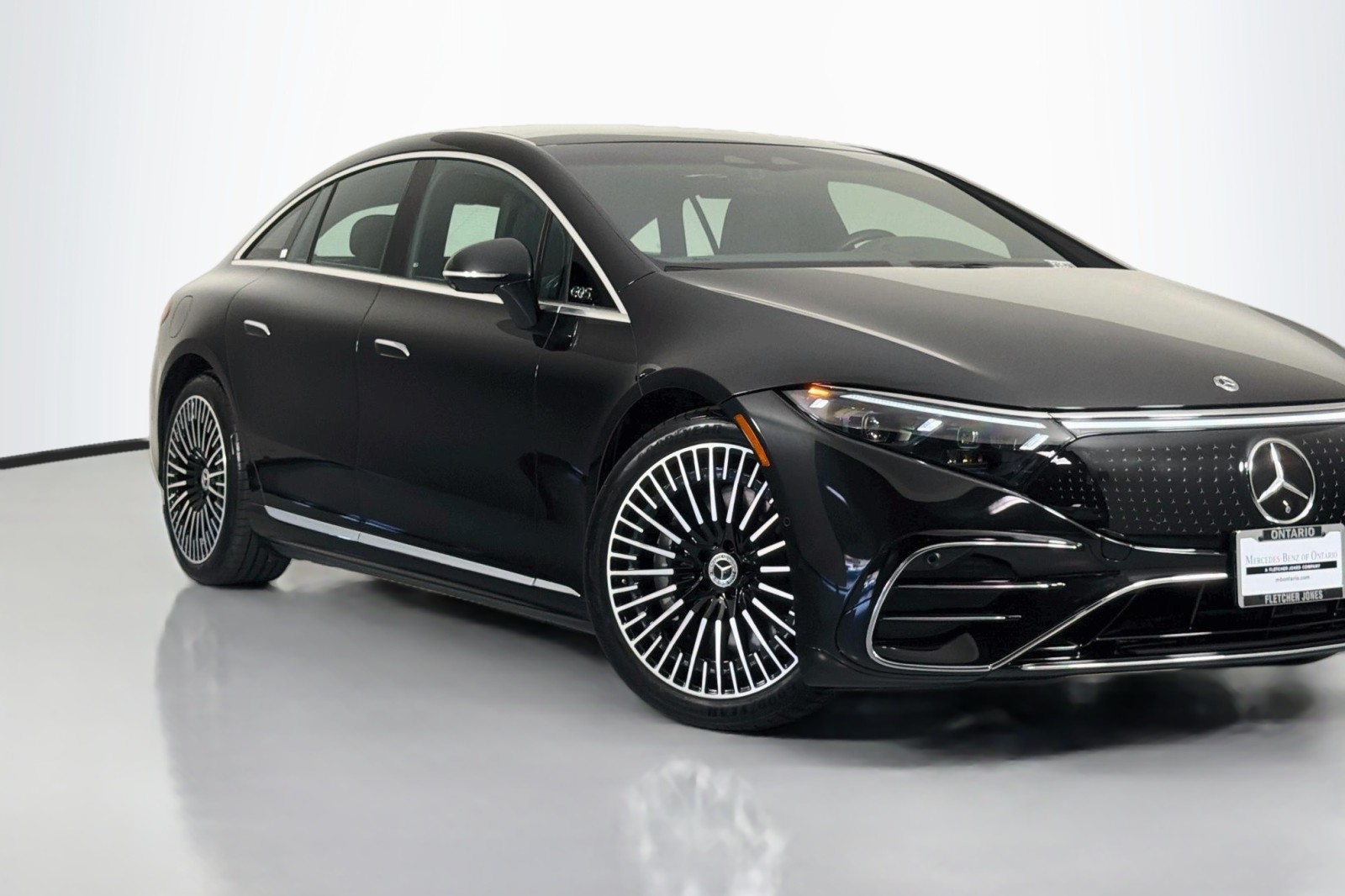 Certified Used 2023 Obsidian Black Metallic Mercedes-Benz 580 image 13