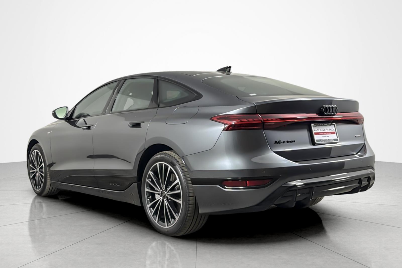 New 2027 Daytona Gray Pearl Effect Audi Premium Plus quattro image 4