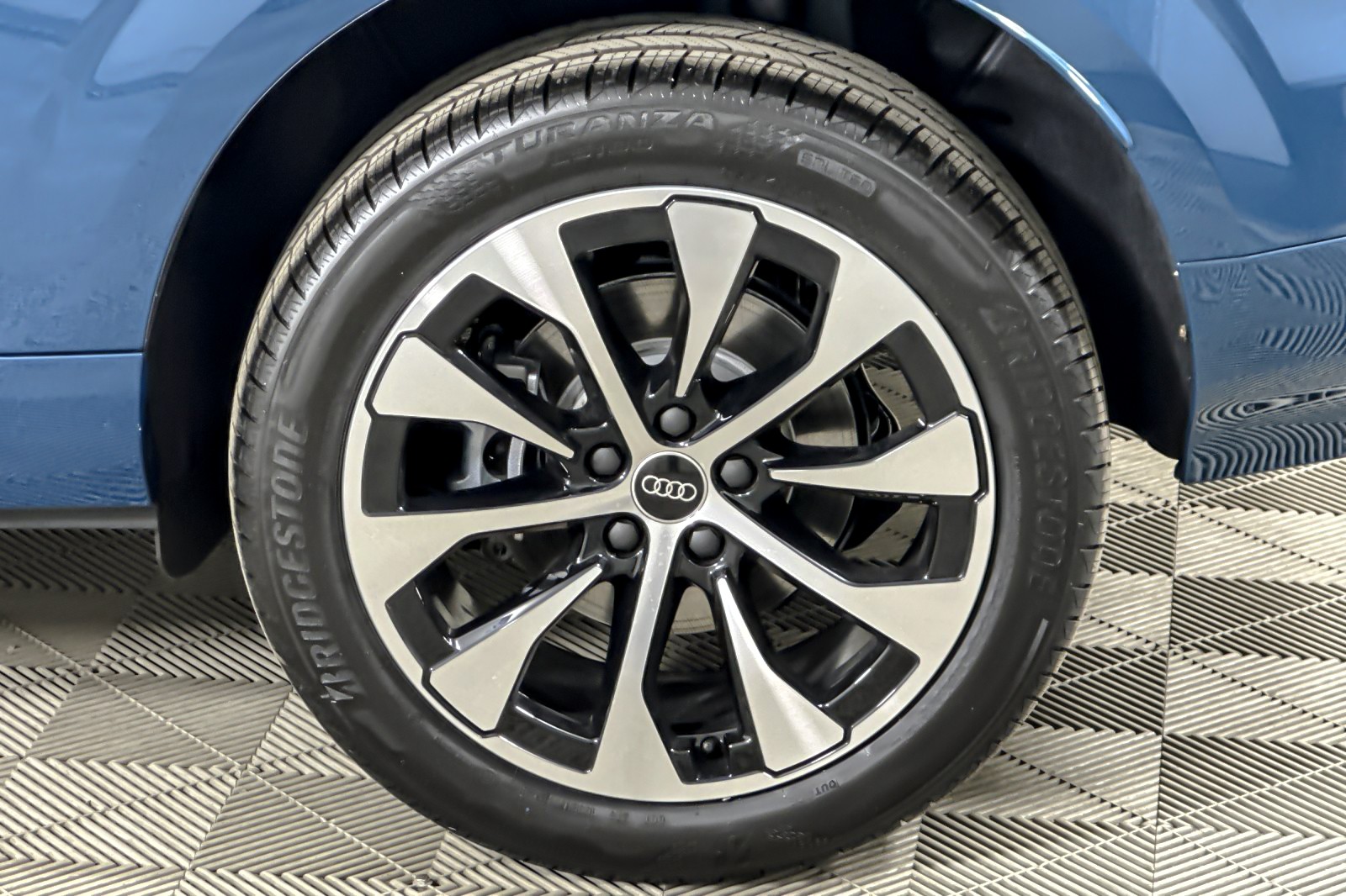 New 2026 Malpelo Blue Metallic Audi S line quattro image 23