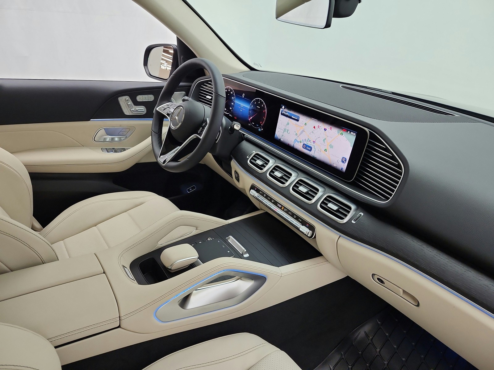 New 2026 Obsidian Black Metallic Mercedes-Benz GLE 450 4MATIC® SUV image 13