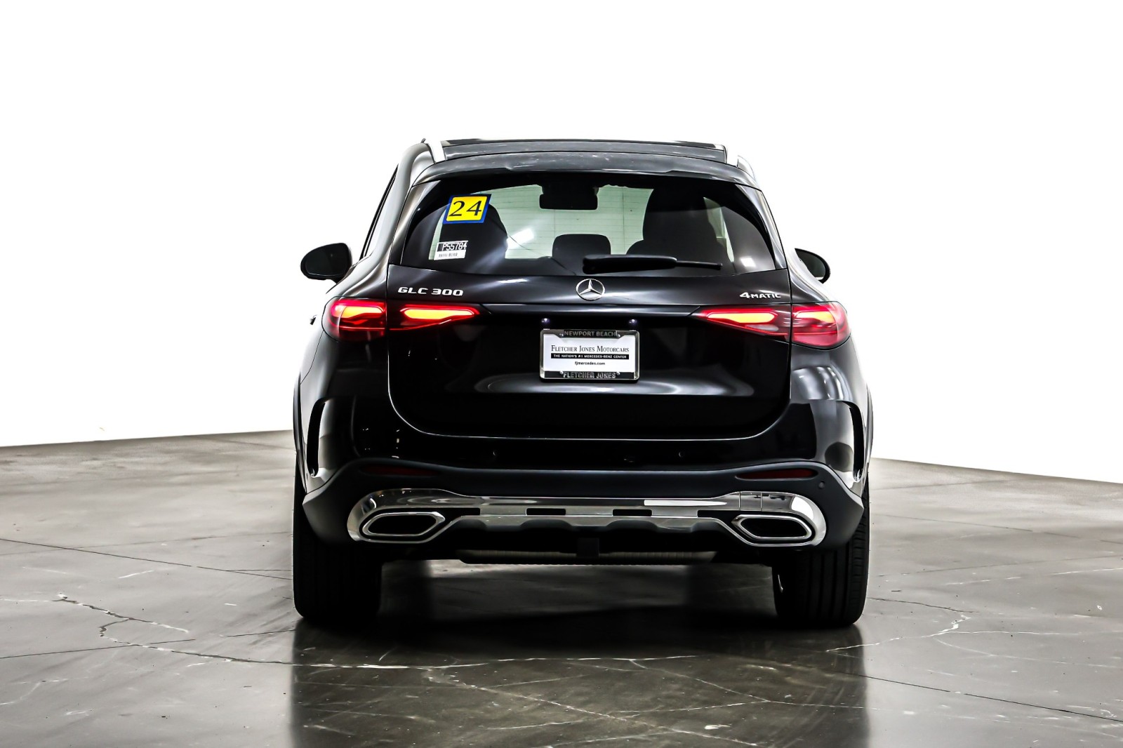 Used 2024 Obsidian Black Metallic Mercedes-Benz GLC 300 4MATIC® SUV image 4