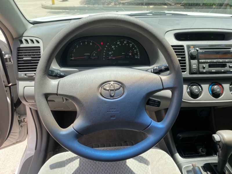 2003 Toyota Camry LE LOW MILES 61,005 in , 
