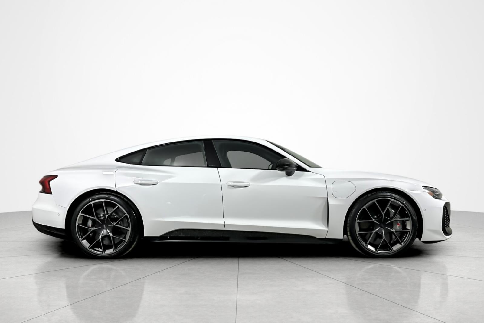 New 2026 Arkona White Audi performance quattro image 7