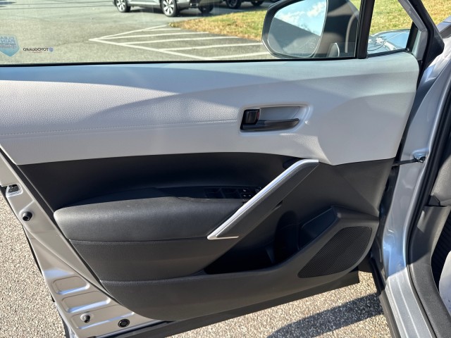 ToyotaCorolla Cross23