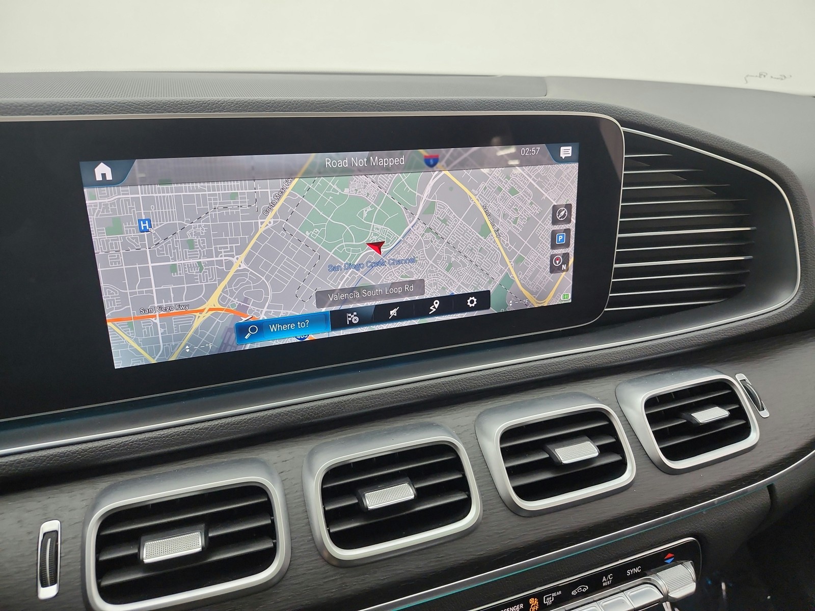 Certified Used 2022 Black Mercedes-Benz GLE 450 4MATIC® SUV image 11