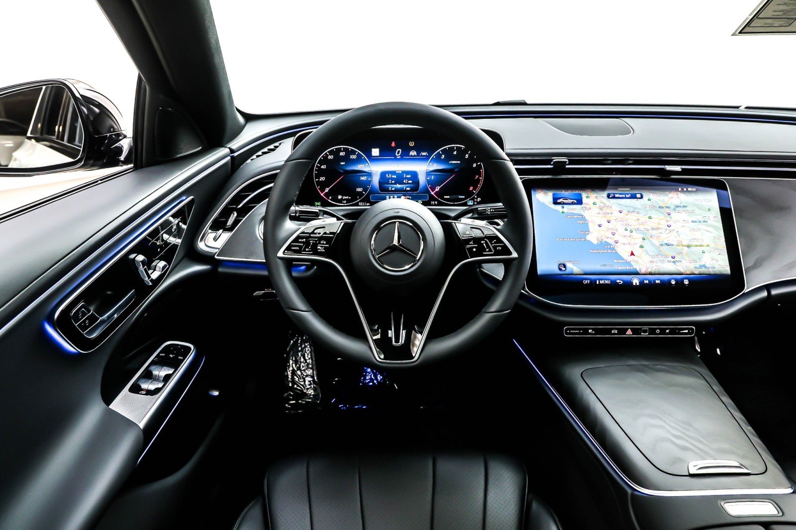 New 2026 Polar White Mercedes-Benz E 350 image 4