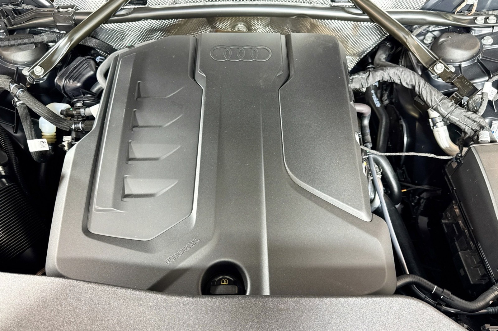 New 2025 Tambora Gray Metallic Audi Premium Plus 2.0 TFSI quattro image 27