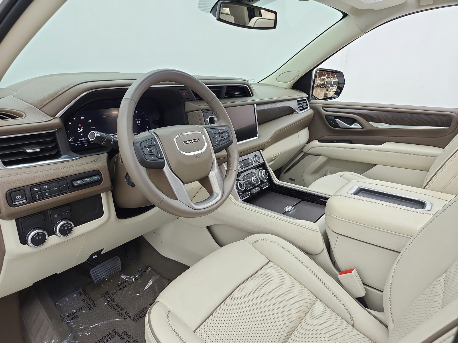 Used 2022 White Frost Tricoat GMC 2WD 4dr Denali image 12