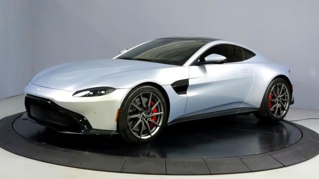 2019 Aston Martin Vantage  3