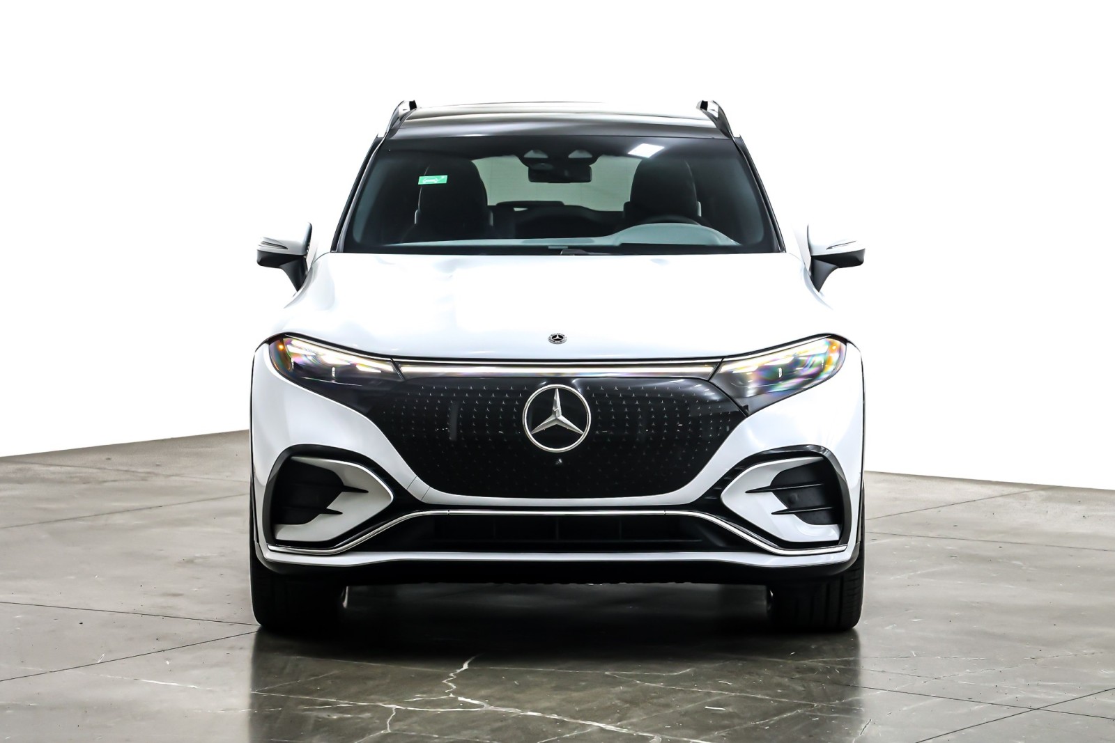 New 2026 MANUFAKTUR Moonlight White Metallic Mercedes-Benz EQS 550 image 2