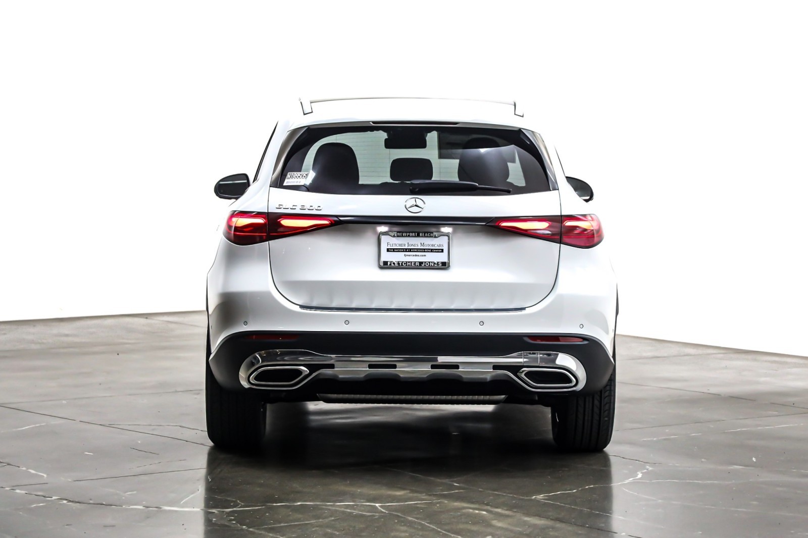 New 2026 Polar White Mercedes-Benz GLC 300 image 3