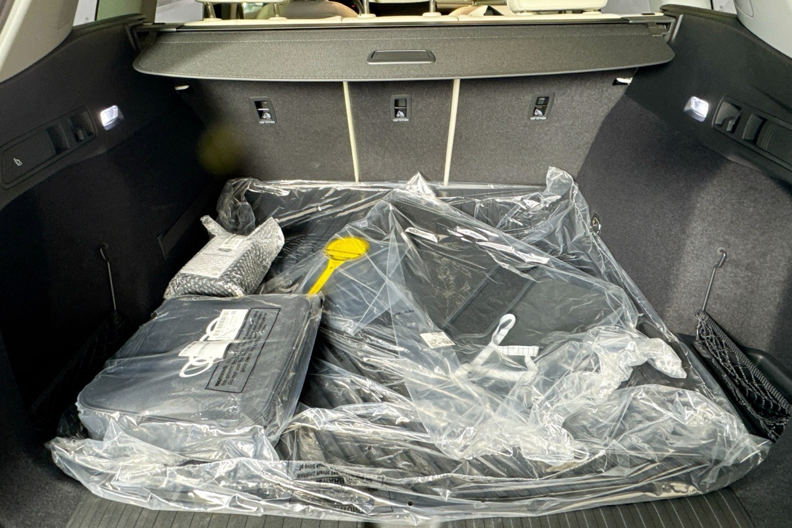 New 2025 Glacier White Metallic Audi Premium quattro image 23