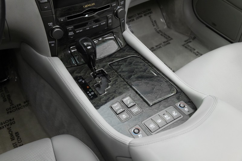 2007 Lexus LS 460 L L in ,