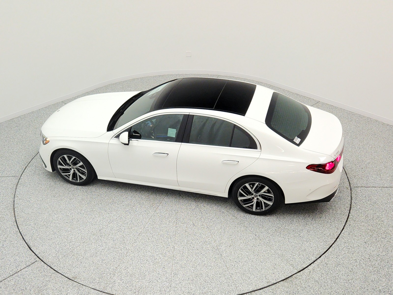 New 2026 Polar White Mercedes-Benz E 350 RWD Sedan image 23