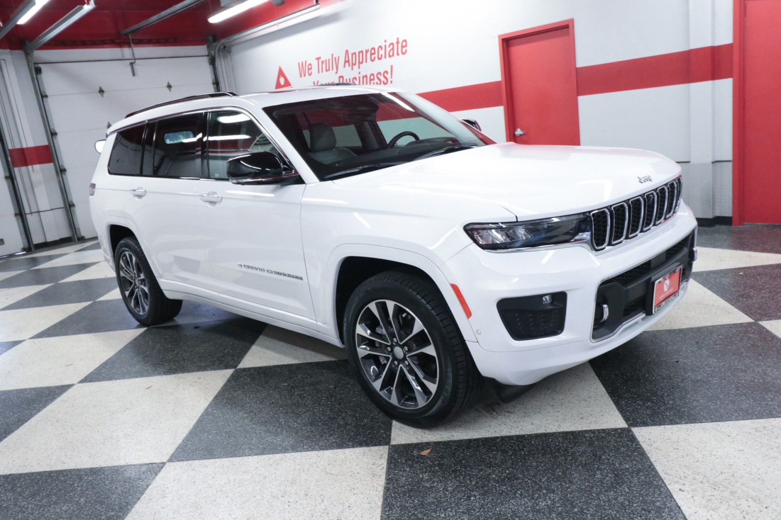Used Car 2021 Jeep Grand Cherokee L  Overland For Sale Under $30,000 In Austin, Texas