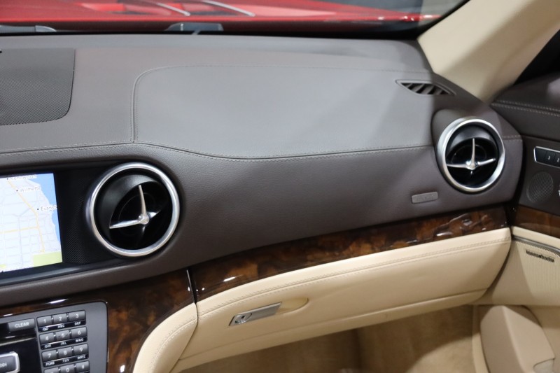 2013 Mercedes-Benz SL550 AMG Sport 2dr Convertible in , 