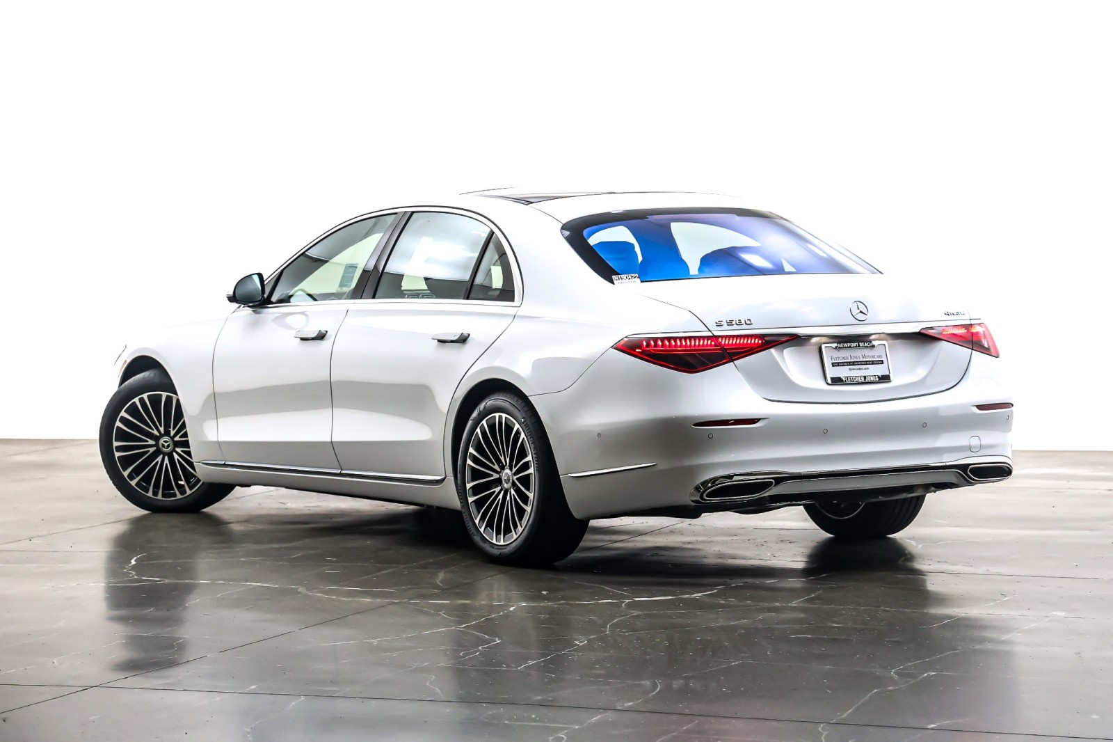 New 2026 MANUFAKTUR Moonlight White Metallic Mercedes-Benz S 580 image 12