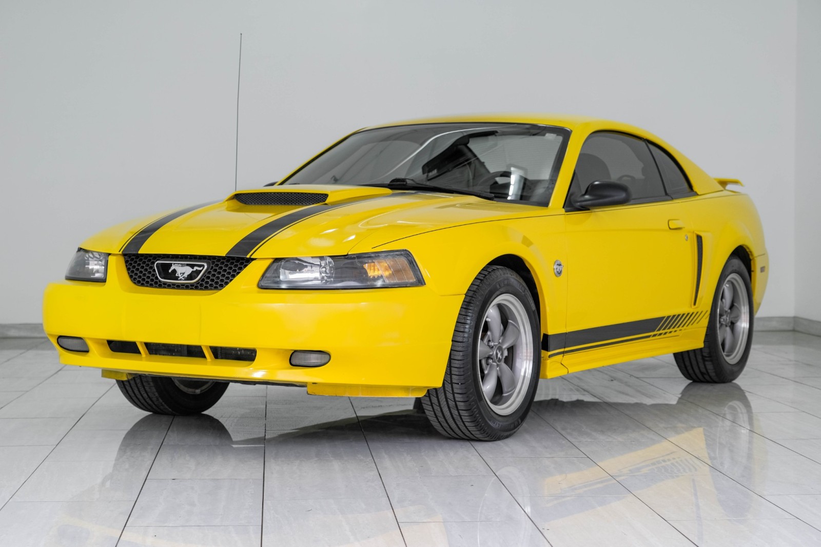 2004 Ford Mustang GT DELUXE LEATHER SEATS MACH AUDIO SYSTEM CRUISE C 8