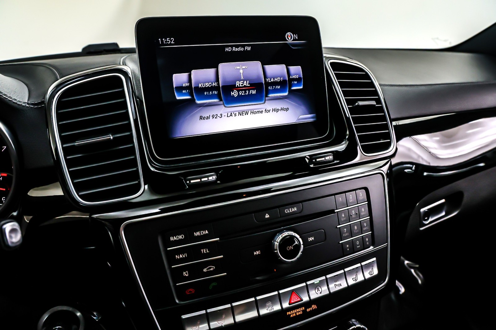 Used 2019 Obsidian Black Metallic Mercedes-Benz AMG® GLE 43 4MATIC Coupe image 20