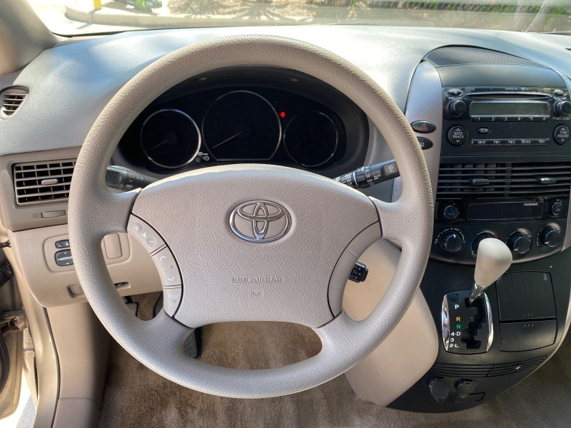 2006 Toyota Sienna VAN LE LOW MILES 78,653 in , 
