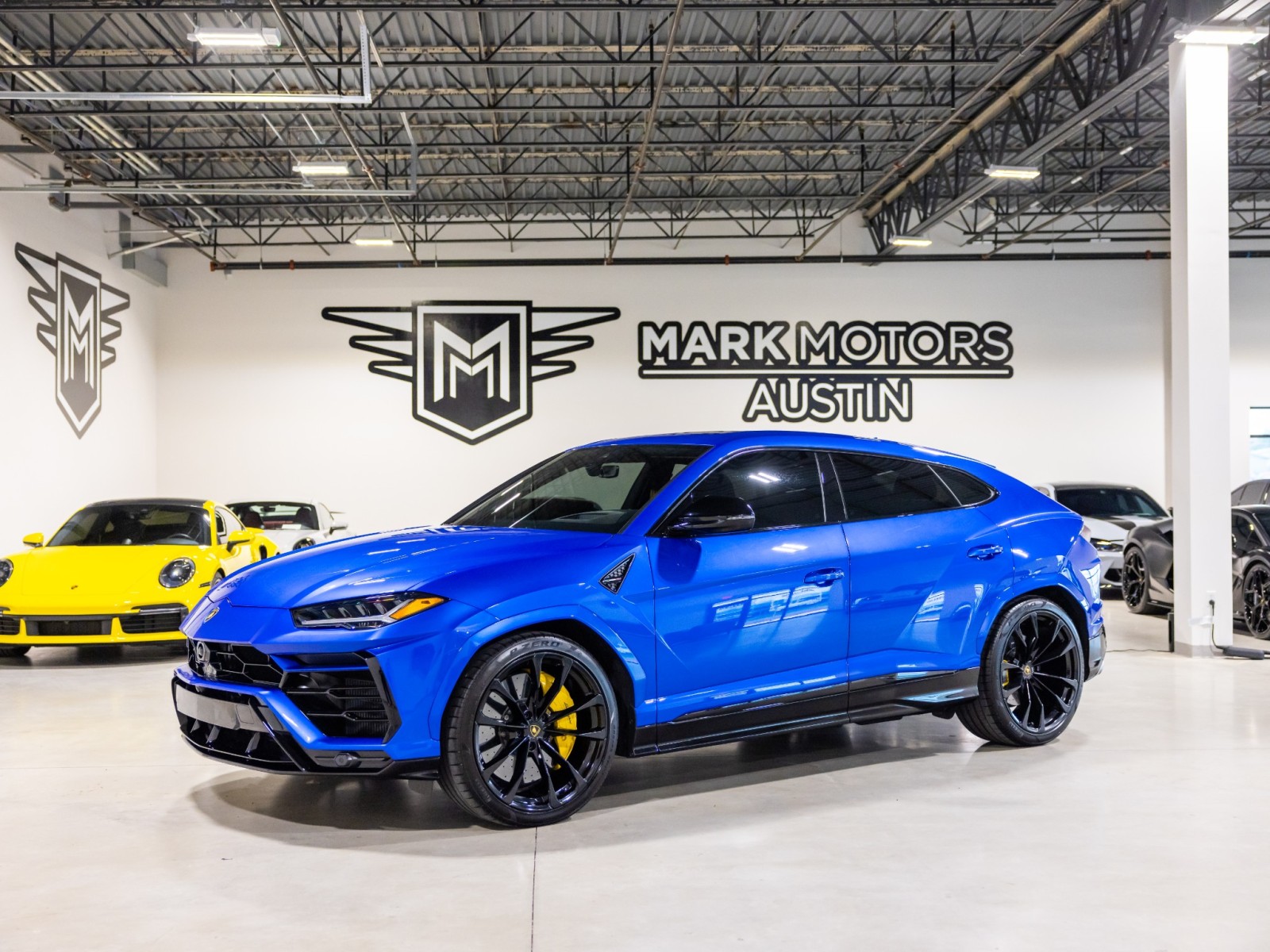2022 Lamborghini Urus 4.0 V8 Graphite Capsule's photo