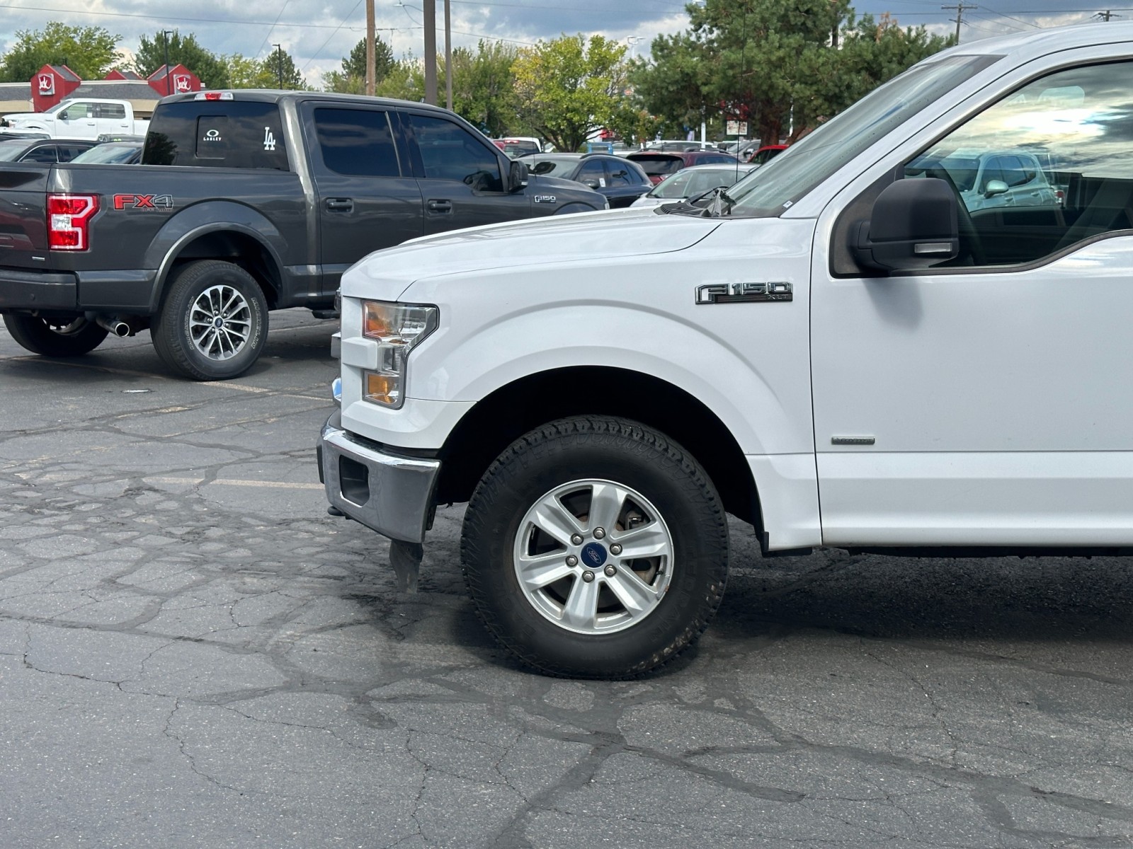 2017 Ford F-150 XLT 13