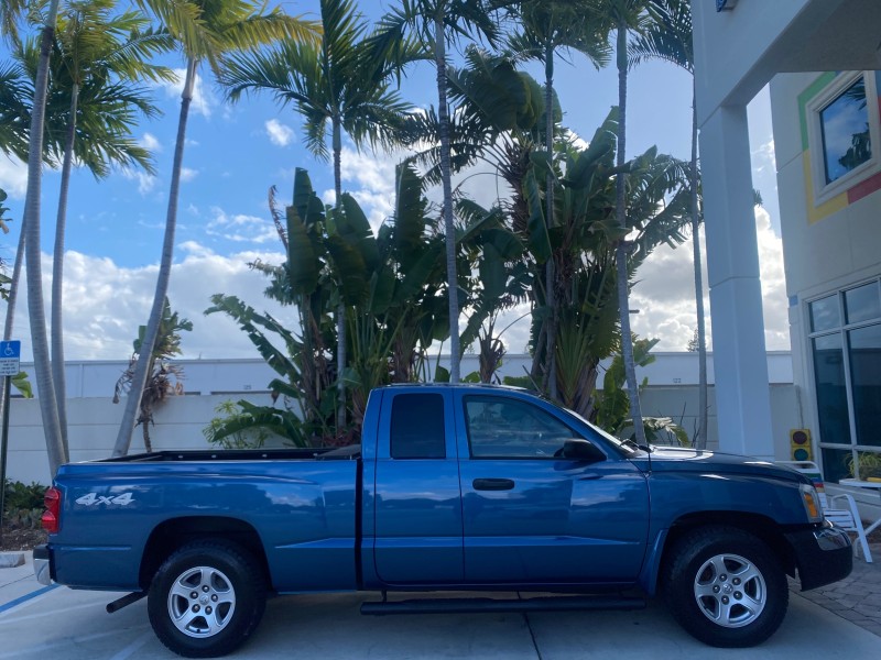 2005 Dodge Dakota SLT LOW MILES 69,842 4WD CLUB in , 