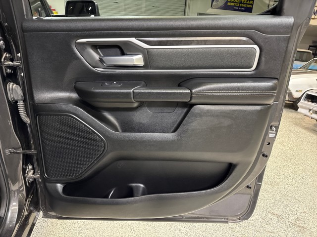 2021 Ram 1500 Lone Star 4WD 5.7L-Hemi in ,