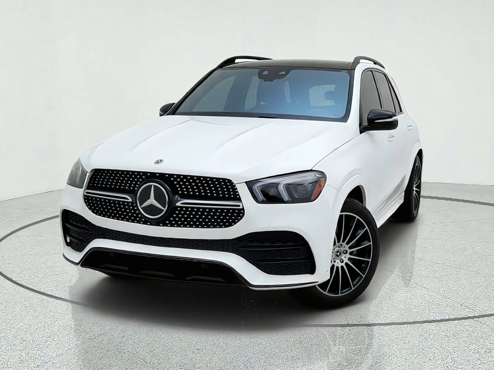 Certified Used 2021 Polar White Mercedes-Benz GLE 450 image 2