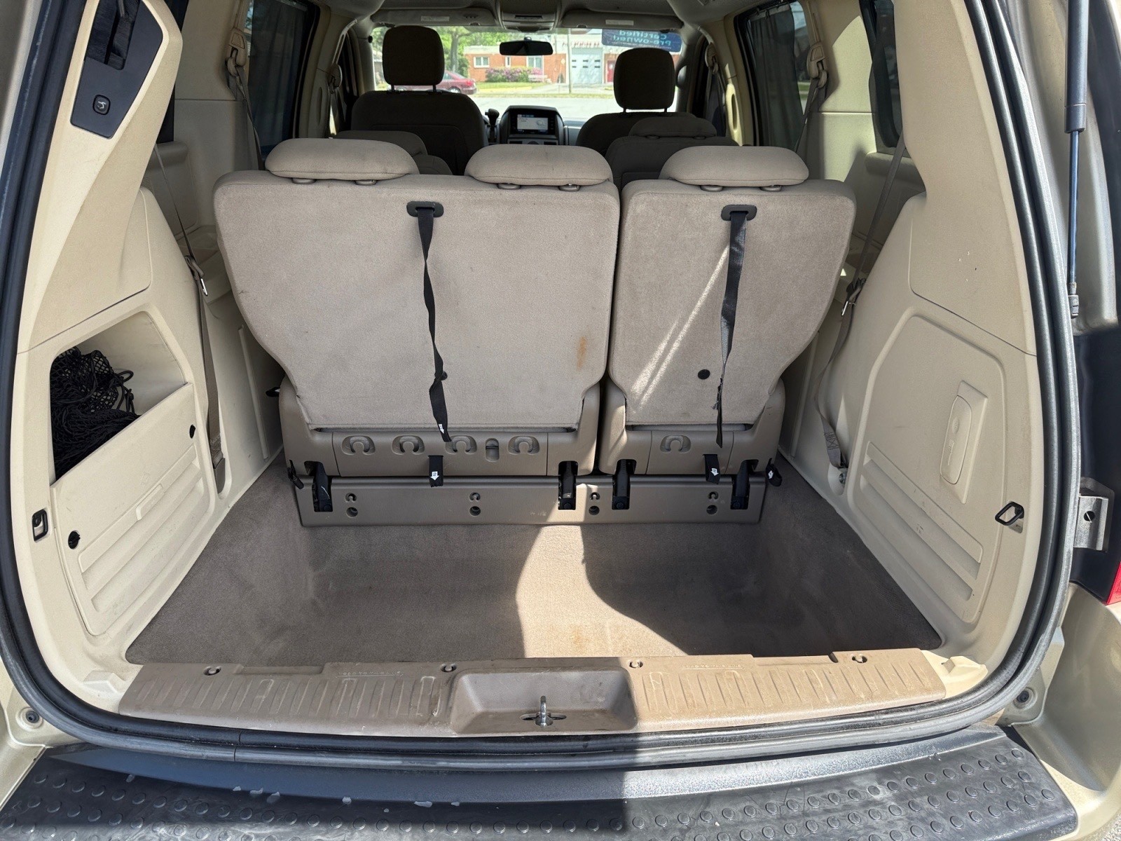 2010 Chrysler Town & Country #17
