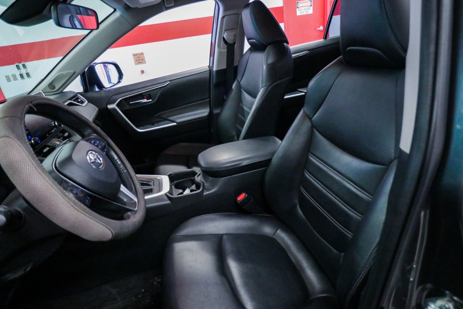 Used Car 2019 Toyota Rav4  Xle Premium For Sale Under $30,000 In Austin, Texas