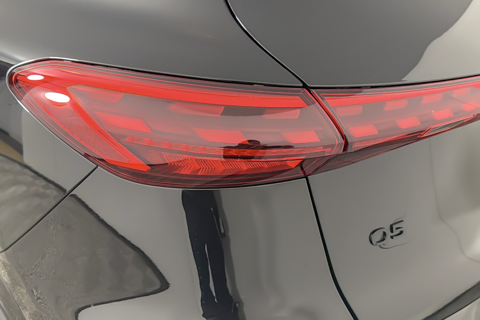 New 2025 Mythos Black Metallic Audi Premium Plus 2.0 TFSI quattro image 24