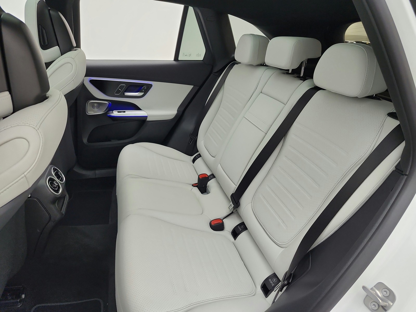 New 2027 Polar White Mercedes-Benz GLC 300 SUV image 11