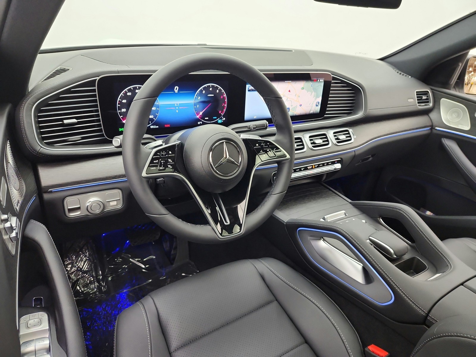 New 2026 MOONLIGHT WHITE Mercedes-Benz GLE 450 4MATIC® Coupe image 9