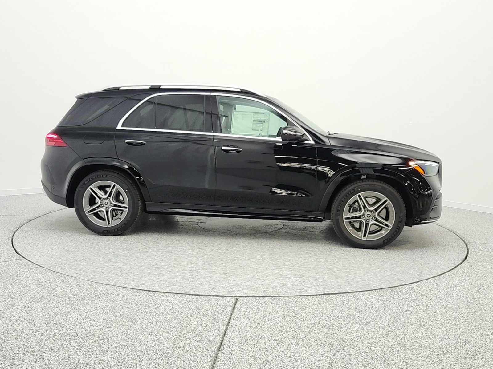 New 2026 Black Mercedes-Benz GLE 450 image 4