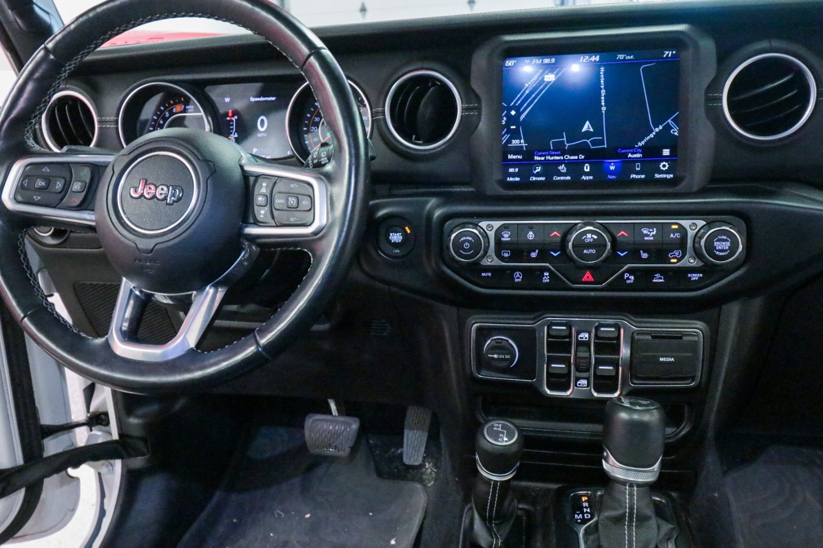 Used Car 2021 Jeep Wrangler  Unlimited Sahara For Sale Under $35,000 In Austin, Texas