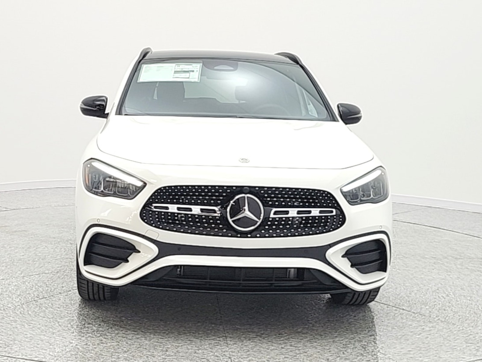 New 2026 Polar White Mercedes-Benz GLA 250 image 2