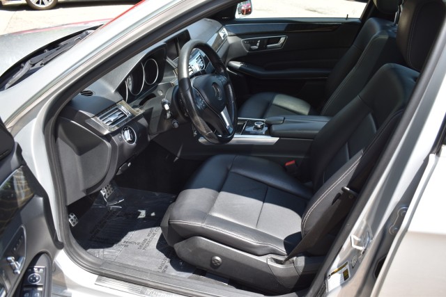2016 Mercedes-Benz E350 4MATIC AWD Sport Navi Premium 1 Pkg. Heated Front Seats M 29
