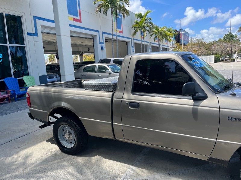 2005 Ford Ranger XL LOW MILES 97,379 in , 