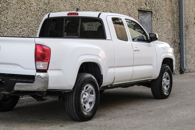 2021 Toyota Tacoma 2WD SR5 12