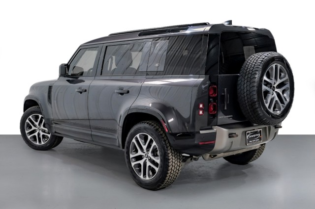 2022 Land Rover Defender X-Dynamic HSE 8