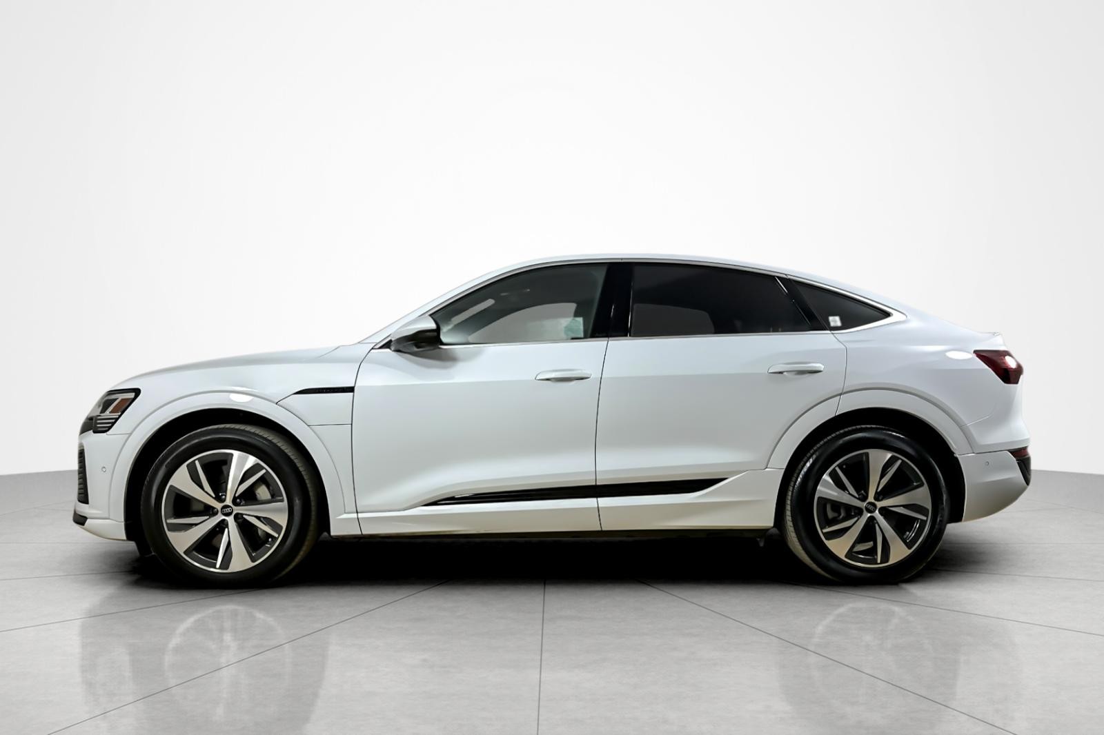 Used 2024 Glacier White Metallic Audi S line Premium Plus quattro image 2