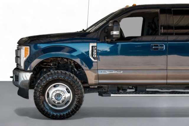 2019 Ford F-350 Lariat 12