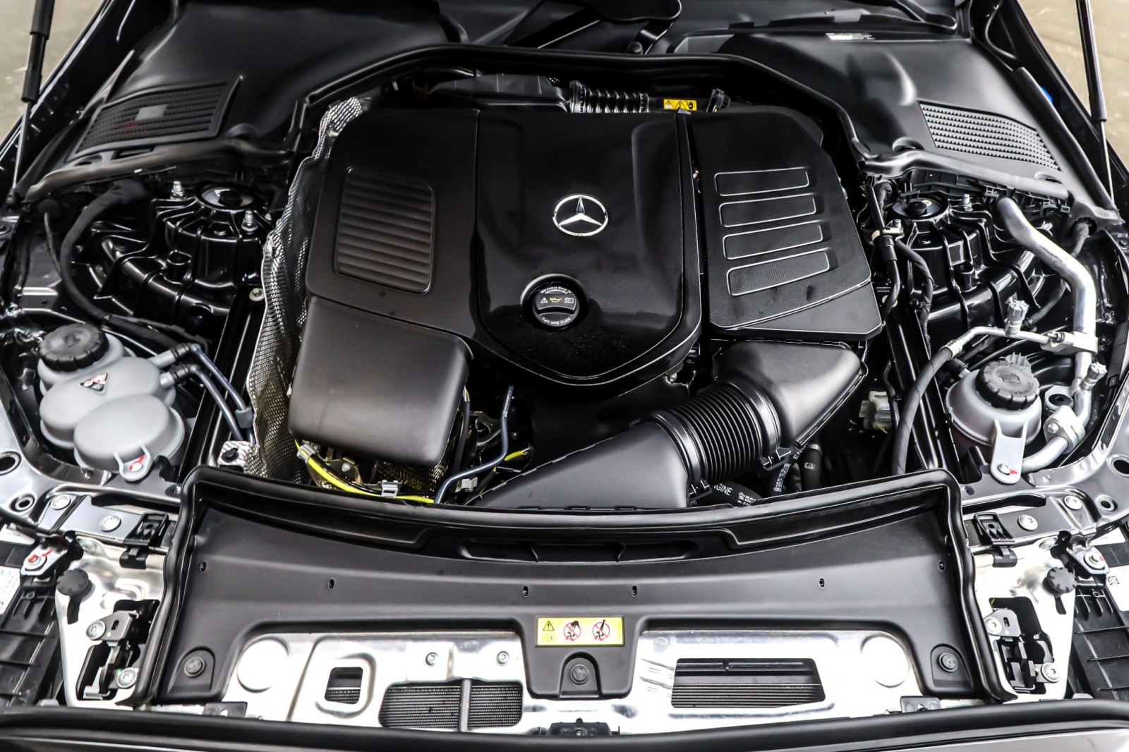 Used 2023 Graphite Grey Metallic Mercedes-Benz C 300 Sedan image 11