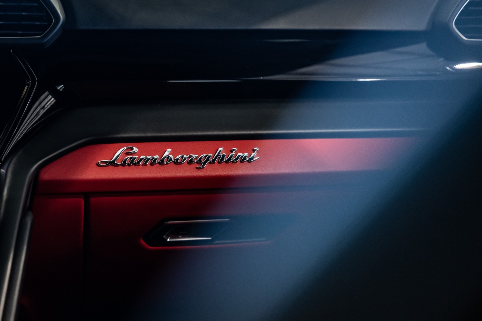 Used Car 2022 Lamborghini Urus  For Sale Under $200,000 In Boerne, Texas