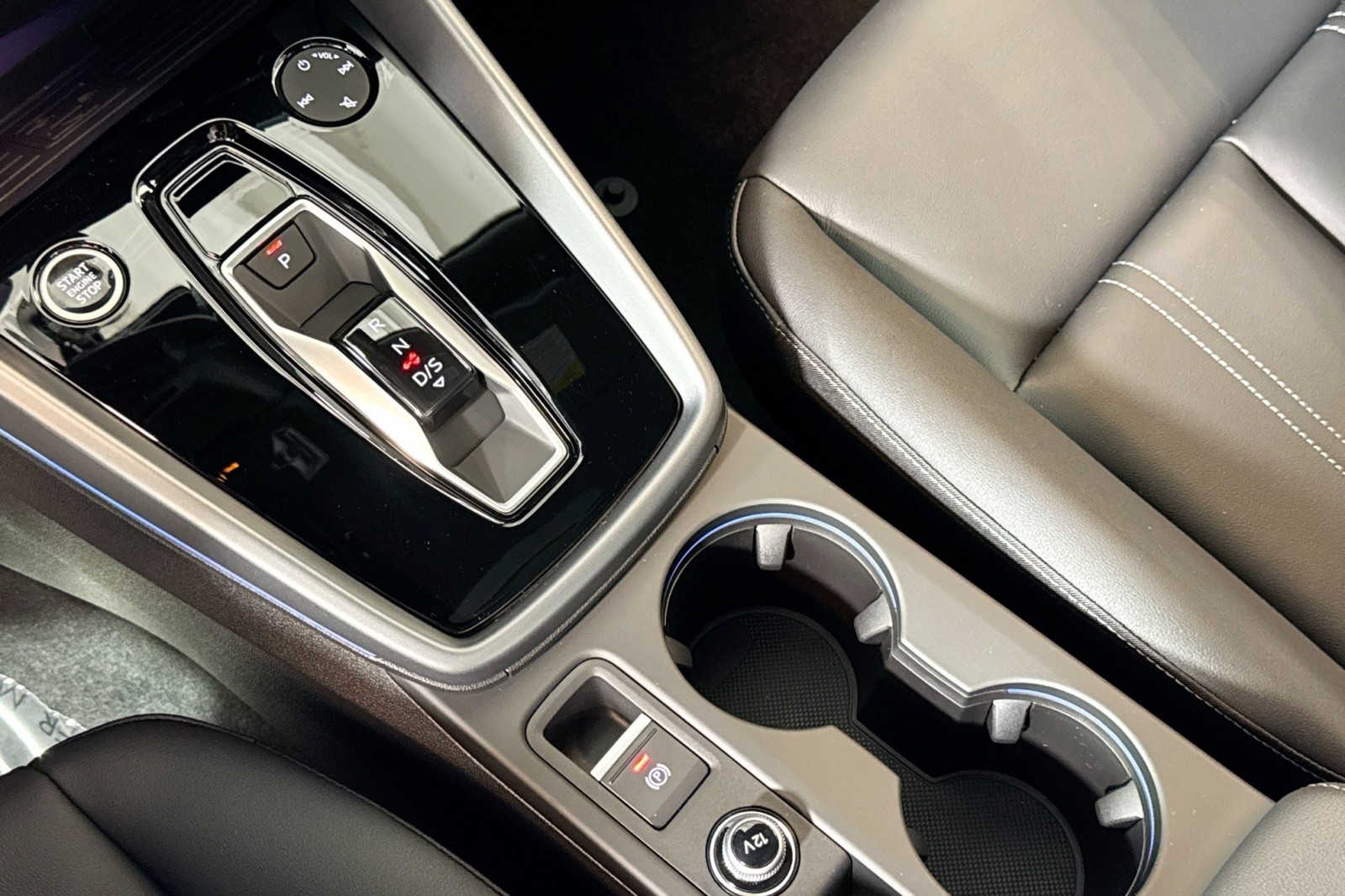 New 2026 Manhattan Gray Metallic Audi Premium Plus quattro image 15